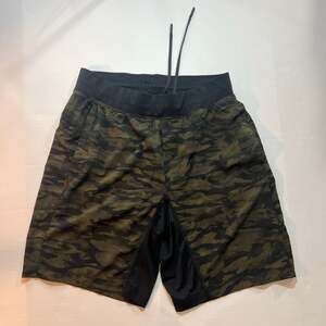 Lululemon Men's T.H.E. Linerless Short 9" Bricolage Military Green Camo M